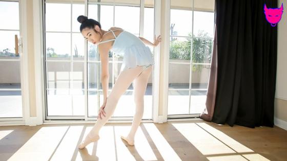 [Little Asians] Eva Yi: Angelic Ballerina Bang